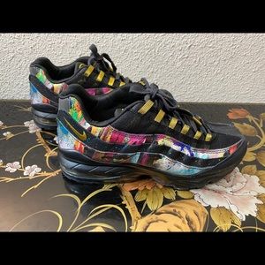 SOLD ✨Rare Nike Air Max 95’ ✨